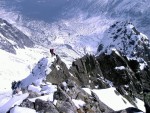 TDEN ZIMNHO LEZEN - Vysok Tatry, Tden lezen v okol Brnlky za ndhernho poas. Podmnky vynikajc a to jak na skle tak na ledech. Dky sedlmu snhu byla lavinov situace velmi pzniv a a celmu prbhu pomohla i vborn n - fotografie 58