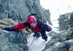 TÝDEN ZIMNÍHO LEZENÍ - Vysoké Tatry, Týden lezení v okolí Brnčálky za nádherného počasí. Podmínky vynikající a to jak na skále tak na ledech. Díky sedlému sněhu byla lavinová situace velmi příznivá a a celému průběhu pomohla i výborná ná - fotografie 76
