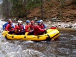 RAFTING NA JIZEE 2.4.2011, Pardn voda: 21 m3, vichni co jeli, to vn to vychytali. Vlny, hukot, zbava... no prost ndhera. Jedna posdka yukonu to nakonec po 4 koupelch vzdala a pedsedla do raftu, ale jinak parda. Po - fotografie 46