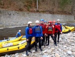 RAFTING NA JIZEE 2.4.2011, Pardn voda: 21 m3, vichni co jeli, to vn to vychytali. Vlny, hukot, zbava... no prost ndhera. Jedna posdka yukonu to nakonec po 4 koupelch vzdala a pedsedla do raftu, ale jinak parda. Po - fotografie 55