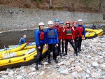 RAFTING NA JIZEE 2.4.2011, Pardn voda: 21 m3, vichni co jeli, to vn to vychytali. Vlny, hukot, zbava... no prost ndhera. Jedna posdka yukonu to nakonec po 4 koupelch vzdala a pedsedla do raftu, ale jinak parda. Po - fotografie 57