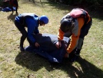 RAFTING NA JIZEE 10.4.2011, Sluncem zalit dol eky Jizery vynahradilo men stav vody. Skvl nlada a spousta zbavy na raftech, velmi pjemn pivtan jara. - fotografie 78