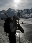 SILVRETTA - OPRAVDOV SKIALPINISTICK RJ - 2011, tyi dny ve sluncem zalitch horch. Pochvala vem astnkm za pohodu a super vkony. Odpoledn siesta byla vdy odmnou za rann vstvn... - fotografie 5