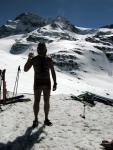 SILVRETTA - OPRAVDOV SKIALPINISTICK RJ - 2011, tyi dny ve sluncem zalitch horch. Pochvala vem astnkm za pohodu a super vkony. Odpoledn siesta byla vdy odmnou za rann vstvn... - fotografie 53