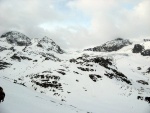 SILVRETTA - OPRAVDOV SKIALPINISTICK RJ - 2011, tyi dny ve sluncem zalitch horch. Pochvala vem astnkm za pohodu a super vkony. Odpoledn siesta byla vdy odmnou za rann vstvn... - fotografie 62