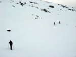 SILVRETTA - OPRAVDOV SKIALPINISTICK RJ - 2011, tyi dny ve sluncem zalitch horch. Pochvala vem astnkm za pohodu a super vkony. Odpoledn siesta byla vdy odmnou za rann vstvn... - fotografie 64