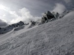 SILVRETTA - OPRAVDOV SKIALPINISTICK RJ - 2011, tyi dny ve sluncem zalitch horch. Pochvala vem astnkm za pohodu a super vkony. Odpoledn siesta byla vdy odmnou za rann vstvn... - fotografie 81