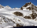 SILVRETTA - OPRAVDOV SKIALPINISTICK RJ - 2011, tyi dny ve sluncem zalitch horch. Pochvala vem astnkm za pohodu a super vkony. Odpoledn siesta byla vdy odmnou za rann vstvn... - fotografie 151