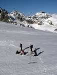 SILVRETTA - OPRAVDOV SKIALPINISTICK RJ - 2011, tyi dny ve sluncem zalitch horch. Pochvala vem astnkm za pohodu a super vkony. Odpoledn siesta byla vdy odmnou za rann vstvn... - fotografie 155