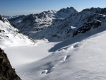 SILVRETTA - OPRAVDOV SKIALPINISTICK RJ - 2011, tyi dny ve sluncem zalitch horch. Pochvala vem astnkm za pohodu a super vkony. Odpoledn siesta byla vdy odmnou za rann vstvn... - fotografie 156