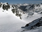 SILVRETTA - OPRAVDOV SKIALPINISTICK RJ - 2011, tyi dny ve sluncem zalitch horch. Pochvala vem astnkm za pohodu a super vkony. Odpoledn siesta byla vdy odmnou za rann vstvn... - fotografie 170