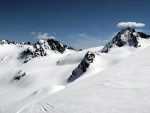 SILVRETTA - OPRAVDOV SKIALPINISTICK RJ - 2011, tyi dny ve sluncem zalitch horch. Pochvala vem astnkm za pohodu a super vkony. Odpoledn siesta byla vdy odmnou za rann vstvn... - fotografie 195