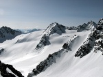 SILVRETTA - OPRAVDOV SKIALPINISTICK RJ - 2011, tyi dny ve sluncem zalitch horch. Pochvala vem astnkm za pohodu a super vkony. Odpoledn siesta byla vdy odmnou za rann vstvn... - fotografie 216