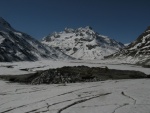 Skialpov rj 2011 slo 2, Nepzniv pedpov na tst nevyla a tak si vichni louen se zimou skvle uili. tyi dny pln nronho lapn a ostrch sjezd. Zvren odjezd na erstvm praanu byl zakonenm vskutku st - fotografie 2