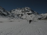 Skialpov rj 2011 slo 2, Nepzniv pedpov na tst nevyla a tak si vichni louen se zimou skvle uili. tyi dny pln nronho lapn a ostrch sjezd. Zvren odjezd na erstvm praanu byl zakonenm vskutku st - fotografie 5