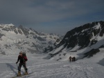 Skialpov rj 2011 slo 2, Nepzniv pedpov na tst nevyla a tak si vichni louen se zimou skvle uili. tyi dny pln nronho lapn a ostrch sjezd. Zvren odjezd na erstvm praanu byl zakonenm vskutku st - fotografie 29