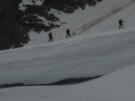 Skialpov rj 2011 slo 2, Nepzniv pedpov na tst nevyla a tak si vichni louen se zimou skvle uili. tyi dny pln nronho lapn a ostrch sjezd. Zvren odjezd na erstvm praanu byl zakonenm vskutku st - fotografie 58