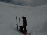 Skialpov rj 2011 slo 2, Nepzniv pedpov na tst nevyla a tak si vichni louen se zimou skvle uili. tyi dny pln nronho lapn a ostrch sjezd. Zvren odjezd na erstvm praanu byl zakonenm vskutku st - fotografie 88