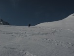 Skialpov rj 2011 slo 2, Nepzniv pedpov na tst nevyla a tak si vichni louen se zimou skvle uili. tyi dny pln nronho lapn a ostrch sjezd. Zvren odjezd na erstvm praanu byl zakonenm vskutku st - fotografie 108