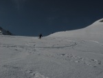 Skialpov rj 2011 slo 2, Nepzniv pedpov na tst nevyla a tak si vichni louen se zimou skvle uili. tyi dny pln nronho lapn a ostrch sjezd. Zvren odjezd na erstvm praanu byl zakonenm vskutku st - fotografie 109