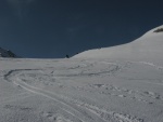 Skialpov rj 2011 slo 2, Nepzniv pedpov na tst nevyla a tak si vichni louen se zimou skvle uili. tyi dny pln nronho lapn a ostrch sjezd. Zvren odjezd na erstvm praanu byl zakonenm vskutku st - fotografie 121