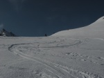 Skialpov rj 2011 slo 2, Nepzniv pedpov na tst nevyla a tak si vichni louen se zimou skvle uili. tyi dny pln nronho lapn a ostrch sjezd. Zvren odjezd na erstvm praanu byl zakonenm vskutku st - fotografie 122