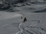 Skialpov rj 2011 slo 2, Nepzniv pedpov na tst nevyla a tak si vichni louen se zimou skvle uili. tyi dny pln nronho lapn a ostrch sjezd. Zvren odjezd na erstvm praanu byl zakonenm vskutku st - fotografie 137