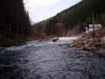 Rafing na Labi pod pidlerovskou soutskou, I v tomto asnm jarnm termnu nm poas vylo na jedniku. Byl to vodck svtek, kter snad budeme moci zoakovat nejpozdji za 2 roky. - fotografie 36