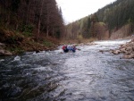 Rafing na Labi pod pidlerovskou soutskou, I v tomto asnm jarnm termnu nm poas vylo na jedniku. Byl to vodck svtek, kter snad budeme moci zoakovat nejpozdji za 2 roky. - fotografie 38