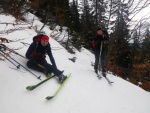 Hochschwab skialpov, V noru jsme se vydali na skialpov przkum vchodn hradby trska - poho Hochschwab. Co se tk mnostv snhu dn hitparda, ale i tak jsme si to uili. Zejmna pi kopn stup pi sestupu z h - fotografie 3