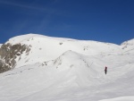 Hochschwab skialpov, V noru jsme se vydali na skialpov przkum vchodn hradby trska - poho Hochschwab. Co se tk mnostv snhu dn hitparda, ale i tak jsme si to uili. Zejmna pi kopn stup pi sestupu z h - fotografie 31