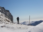 Hochschwab skialpov, V noru jsme se vydali na skialpov przkum vchodn hradby trska - poho Hochschwab. Co se tk mnostv snhu dn hitparda, ale i tak jsme si to uili. Zejmna pi kopn stup pi sestupu z h - fotografie 34