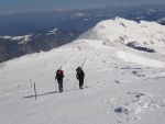 Hochschwab skialpov, V noru jsme se vydali na skialpov przkum vchodn hradby trska - poho Hochschwab. Co se tk mnostv snhu dn hitparda, ale i tak jsme si to uili. Zejmna pi kopn stup pi sestupu z h - fotografie 40