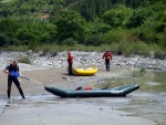 RAFTING EXPEDICE DO ALBNIE 2011, Dalek a exotick zem ns opt pijala vldn s pekrsnou prodou a dobrm poasm. Vodckch zitk bylo hojn, stejn jako gurmnskch a cestovatelskch. Pjemnou partu jet vylepila Danina k - fotografie 170