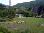 RAFTING EXPEDICE DO ALBNIE 2011, Dalek a exotick zem ns opt pijala vldn s pekrsnou prodou a dobrm poasm. Vodckch zitk bylo hojn, stejn jako gurmnskch a cestovatelskch. Pjemnou partu jet vylepila Danina k - fotografie 198