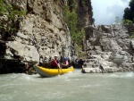 RAFTING EXPEDICE DO ALBNIE 2011, Dalek a exotick zem ns opt pijala vldn s pekrsnou prodou a dobrm poasm. Vodckch zitk bylo hojn, stejn jako gurmnskch a cestovatelskch. Pjemnou partu jet vylepila Danina k - fotografie 285