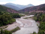 RAFTING EXPEDICE DO ALBNIE 2011, Dalek a exotick zem ns opt pijala vldn s pekrsnou prodou a dobrm poasm. Vodckch zitk bylo hojn, stejn jako gurmnskch a cestovatelskch. Pjemnou partu jet vylepila Danina k - fotografie 396