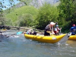 RAFTING EXPEDICE DO ALBNIE 2011, Dalek a exotick zem ns opt pijala vldn s pekrsnou prodou a dobrm poasm. Vodckch zitk bylo hojn, stejn jako gurmnskch a cestovatelskch. Pjemnou partu jet vylepila Danina k - fotografie 533