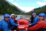 RAFTING - ALPSKÝ SUPERVÍKEND KVĚTEN 2011, Tenhle zájezd byste měli zkusit, to je fakt dobrá akce, na kterou se dá jezdit opakovaně. I když tentokrát počasí maličko zahrozilo a ve vyšších polohách napadl sníh. Díky tomu na nás čekala parádní v - fotografie 32