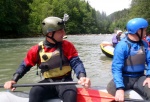 RAFTING - ALPSK SUPERVKEND KVTEN 2011, Tenhle zjezd byste mli zkusit, to je fakt dobr akce, na kterou se d jezdit opakovan. I kdy tentokrt poas maliko zahrozilo a ve vych polohch napadl snh. Dky tomu na ns ekala pardn v - fotografie 74