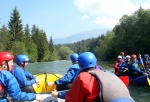 RAFTING V JULSKCH ALPCH KVTEN 2011, Tenhle vbr ek se opravdu povedl. Kdy na nj vyrazte je poteba mt trochu tst na vodu. Moc dobr parta - to se d jet cokoliv za jakkoliv vody. - fotografie 12