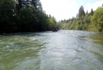 RAFTING V JULSKCH ALPCH KVTEN 2011, Tenhle vbr ek se opravdu povedl. Kdy na nj vyrazte je poteba mt trochu tst na vodu. Moc dobr parta - to se d jet cokoliv za jakkoliv vody. - fotografie 16