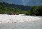 RAFTING V JULSKCH ALPCH KVTEN 2011, Tenhle vbr ek se opravdu povedl. Kdy na nj vyrazte je poteba mt trochu tst na vodu. Moc dobr parta - to se d jet cokoliv za jakkoliv vody. - fotografie 42