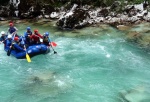 RAFTING V JULSKCH ALPCH KVTEN 2011, Tenhle vbr ek se opravdu povedl. Kdy na nj vyrazte je poteba mt trochu tst na vodu. Moc dobr parta - to se d jet cokoliv za jakkoliv vody. - fotografie 53