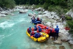 RAFTING V JULSKCH ALPCH KVTEN 2011, Tenhle vbr ek se opravdu povedl. Kdy na nj vyrazte je poteba mt trochu tst na vodu. Moc dobr parta - to se d jet cokoliv za jakkoliv vody. - fotografie 54