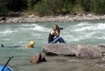 Adrenaln rafting na Iselu - ervenec 2011, Nejlep raftov voda, k tomu vlap do hor. Ve podbareveno pardnm slunenm poasm. - fotografie 1