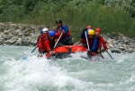 Adrenaln rafting na Iselu - ervenec 2011, Nejlep raftov voda, k tomu vlap do hor. Ve podbareveno pardnm slunenm poasm. - fotografie 8