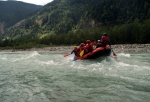 Adrenaln rafting na Iselu - ervenec 2011, Nejlep raftov voda, k tomu vlap do hor. Ve podbareveno pardnm slunenm poasm. - fotografie 18