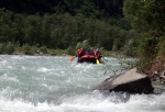 Adrenaln rafting na Iselu - ervenec 2011, Nejlep raftov voda, k tomu vlap do hor. Ve podbareveno pardnm slunenm poasm. - fotografie 20