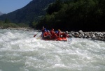 Adrenaln rafting na Iselu - ervenec 2011, Nejlep raftov voda, k tomu vlap do hor. Ve podbareveno pardnm slunenm poasm. - fotografie 60